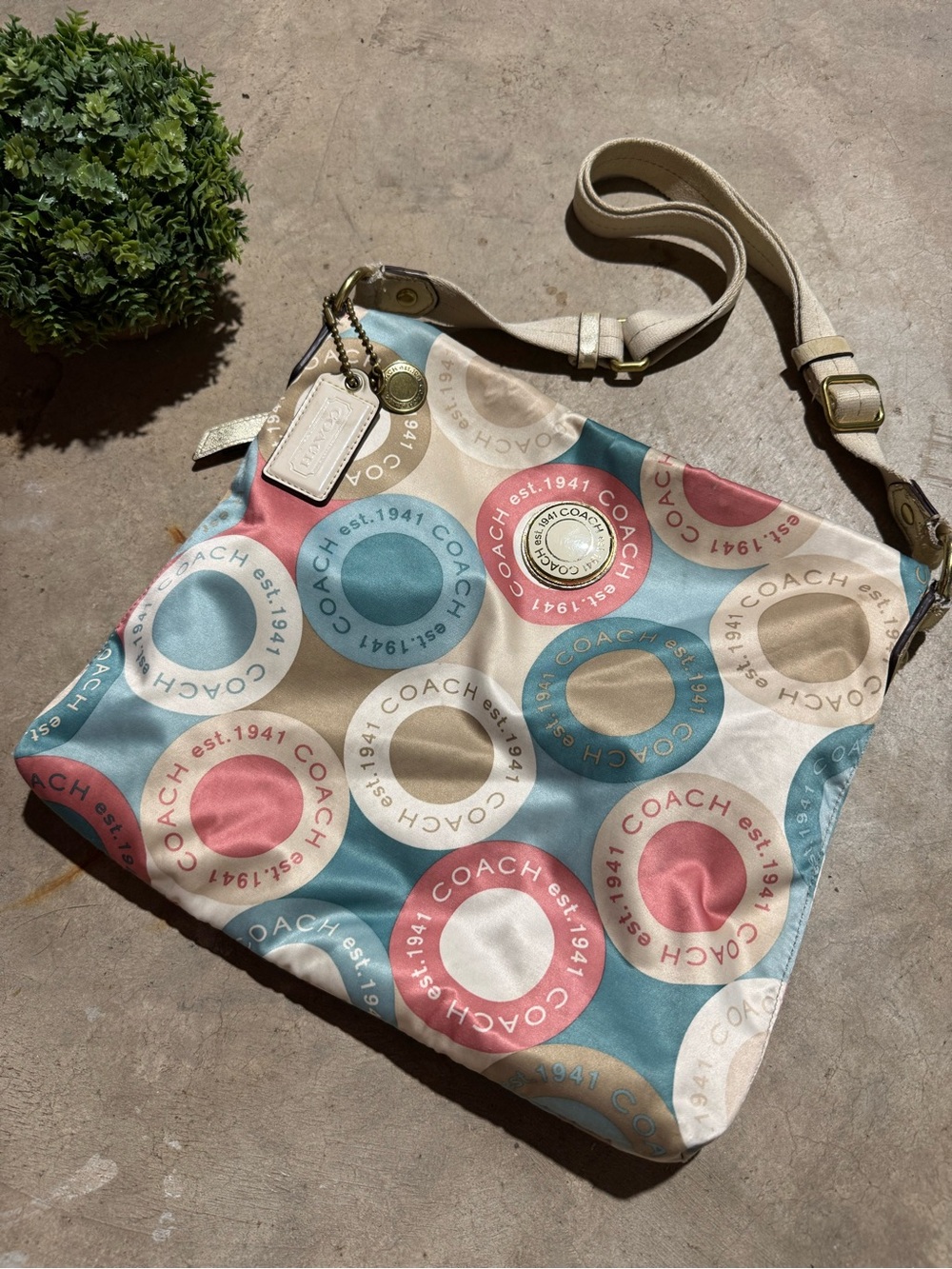 Coach Snaphead Style F19225 Crossbody Shoulder Bag Purse Multicolor OP Art Vtg